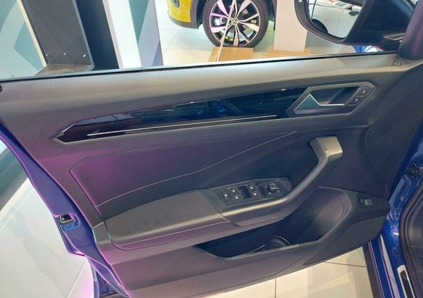 Volkswagen T-Roc cena 174500 przebieg: 7, rok produkcji 2024 z Boguszów-Gorce małe 154